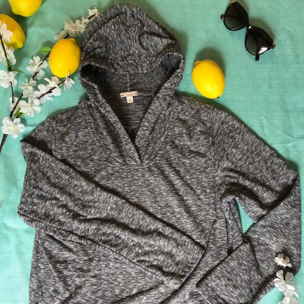 Heathered navy pullover Gap sweatshirt